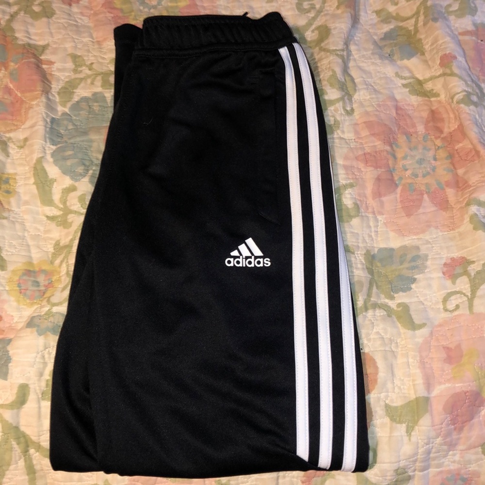 Medium Youth adidas pants